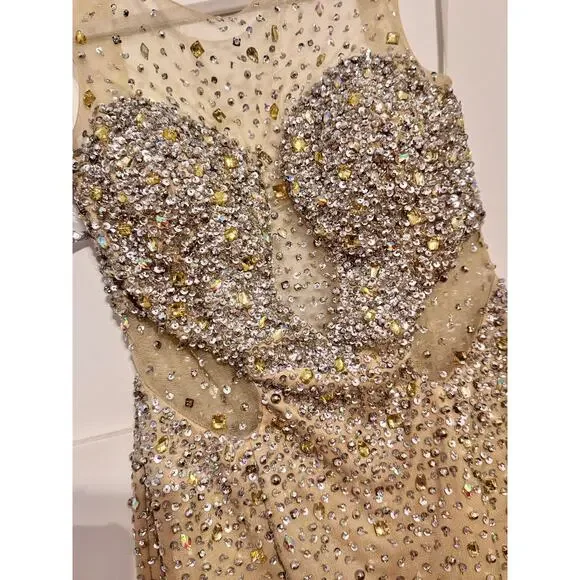 Mac Duggal Prom Formal Homecoming Nude Silver Size 2 NWT - Picture 4 of 10